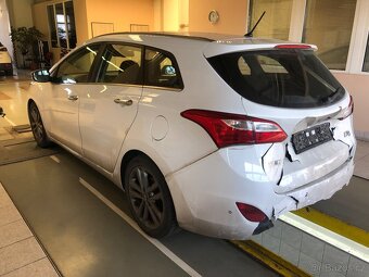 Hyundai I30 1.6td facelift 100kw AUTOMAT PLNĚ POJÍZDNÉ - 3