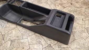 BMW E34 - stredova konzole - 3