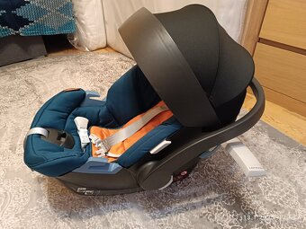 Cybex aton 5 a base ² - 3