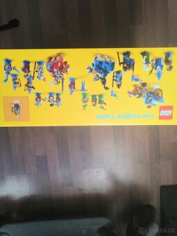 Lego 10305 - 3