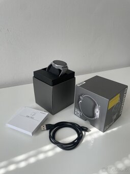Garmin Venu 2 Plus - Grey - 3