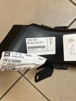 Vzduchovod pravý BMW č.:51747121570 - 3