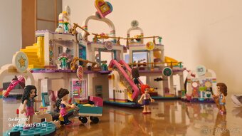LEGO Friends 41450 Nákupní centrum v Heartlake - 3
