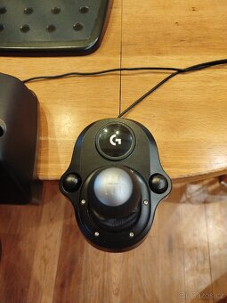Logitech G29 (3 pedály a řadící páka) - 3