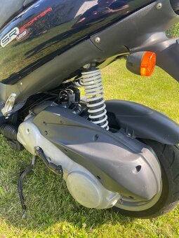 aprilia sr 125 - 3