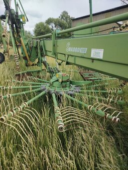 Stranový skulovac Krone Swadro 1010 - 3