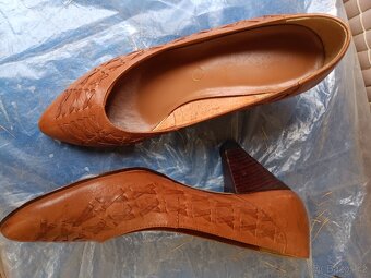 Kožené lodičky vel. 38 - 3