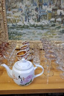 Staré sklo a keramika + obraz - 3