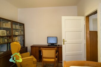 Prodej prostorného bytu 3+1 (111 m²) v historickém domě, Pra - 3