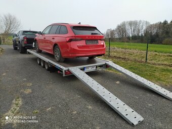 Prodám třínápravový autopřepravník 3,5 tuny zánovní . - 3