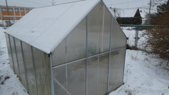 Skleník - 3