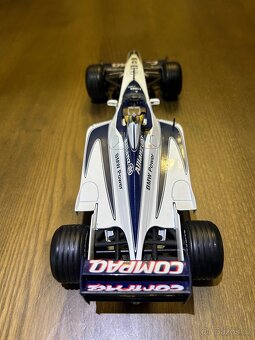Williams FW 22 HotWheels 1:18 - 3