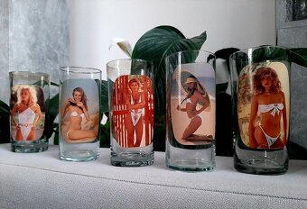 Retro svlékací skleničky.. - 3