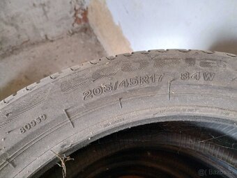 Bridgestone 205/45/17 - 3