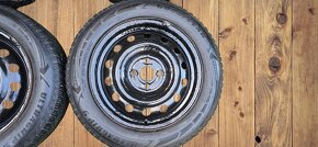 Plechy 15" 4x100 ET52 se zimními pneu 185/60/15 - 3