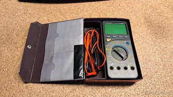 Plně funkční multimetr METEX VOLTCRAFT M-4660A - 3