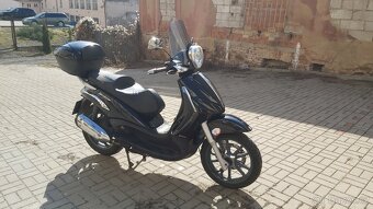 Piaggio Beverly 300, rok 2010 - 3