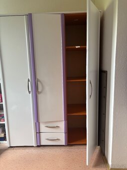 Skříň - 3