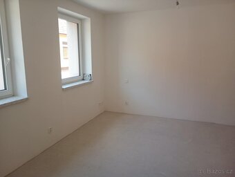 Prodej rodinného domu 2+KK v Jaroměřicích nad Rokytnou - 3