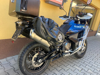 Husqvarna Norden 901 Expedition - 3