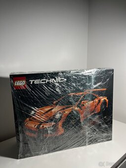 PRODÁM NOVÉ ZAPEČETĚNÉ LEGO PORSCHE 42056 - 3