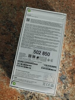 iPhone 16 - 3