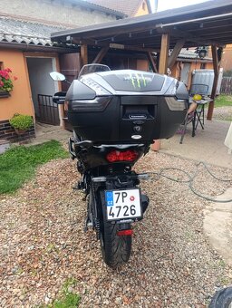Kawasaki Versys 1100S - 3