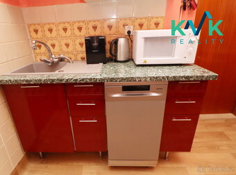 Prodej bytu 3+1, 94 m², mezonet, 2x mansarda, OV, Karlovy Va - 3