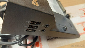 Dock Dell k NB Latitude se zdrojem (zdroj jde i k NB primo) - 3