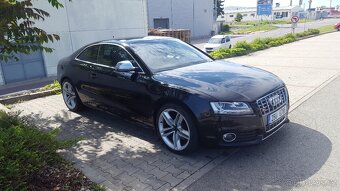 S5 4,2 V8 - 3