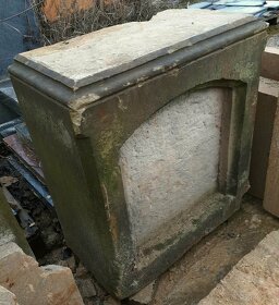 Pískovcový podstavec - 2 - 3