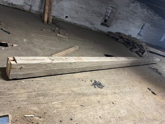 Tesané a řezané trámy - 3