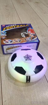 Létající fotbalový míč - 3