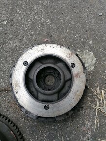 Renault 4CV náhradní díly - 3