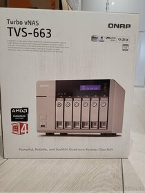 Turbo v-NAS QNAP TVS-663 - 3