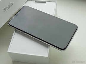 APPLE iPhone XS Max 64GB Silver - ZÁRUKA - 100% BATERIE - 3