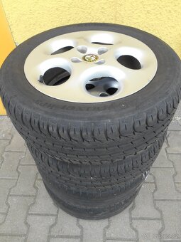 Alfa Romeo - orig. kola (alu disky+pneu 195/55 R15) - 3