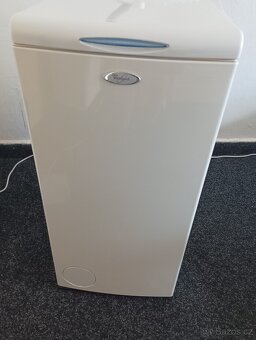 Vrchem Plněna Pračka Whirlpool 5 KG Třída A+A - 3