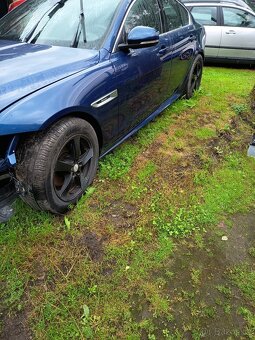 Jaguar XE 2.0D 2016 nepojizdne - 3