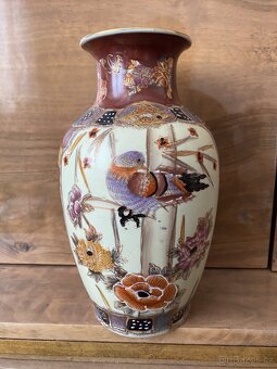 Starožitná porcelánová čínská váza - 3