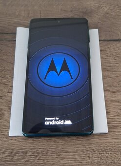 Motorola Edge 20 8GB/128GB - 3