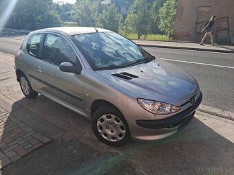 Peugeot 206 1.4i 55kw 110000km serviska - 3