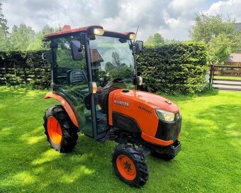 Malotraktor KUBOTA B2650 + nové rozmetadlo WESSEX - 3