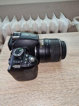 Nikon D3100 - 3