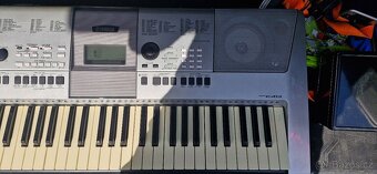 Yamaha E413 - 3