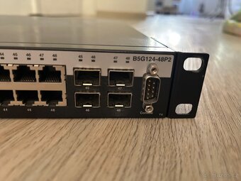 Prodám Switch poe 48 portu stohovatelný. - 3