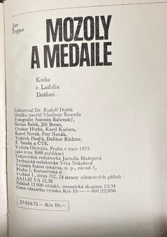 Mozoly a medaile (Jan Popper) - 3