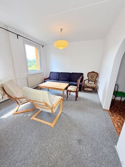 Prostorný a světlý byt 3+1 s balkonem v klidné části Volar - 3