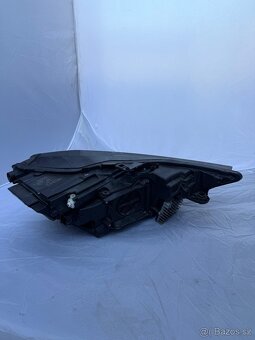 Predám svetlo Audi A6C8 - 3