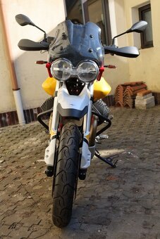 Moto Guzzi V85TT - 3